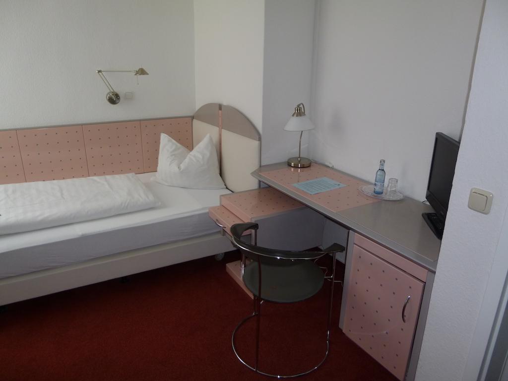 Hotel Adler Greifswald Ruang foto