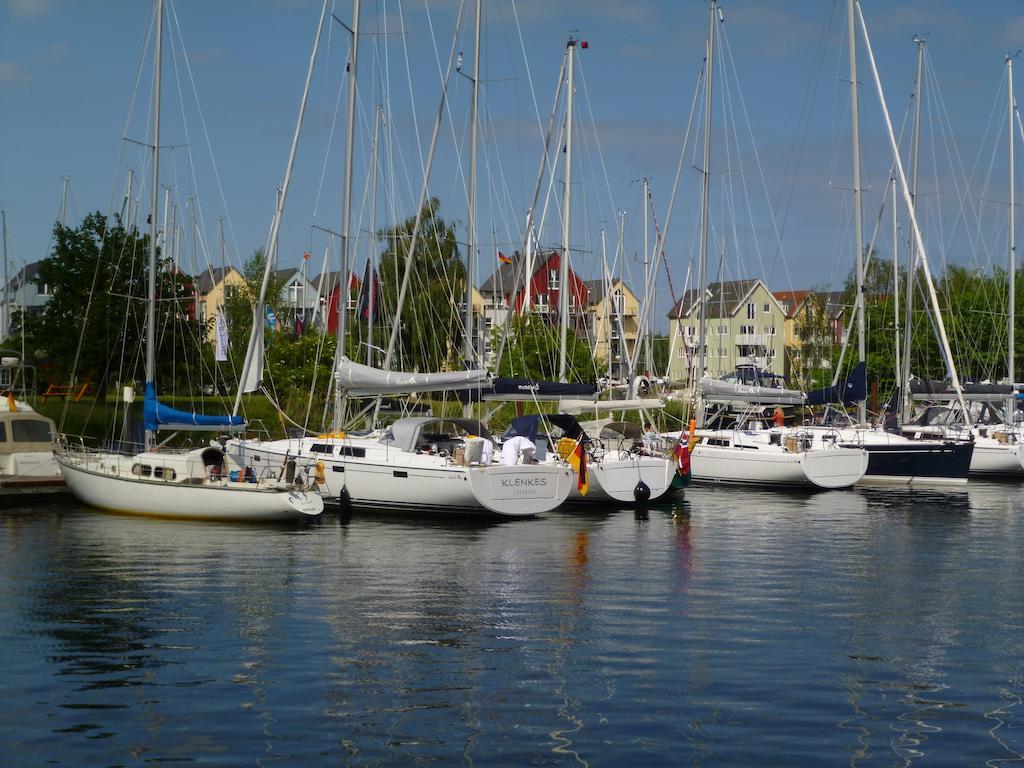 Hotel Adler Greifswald Bagian luar foto
