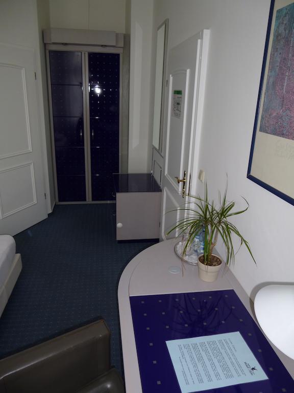 Hotel Adler Greifswald Ruang foto