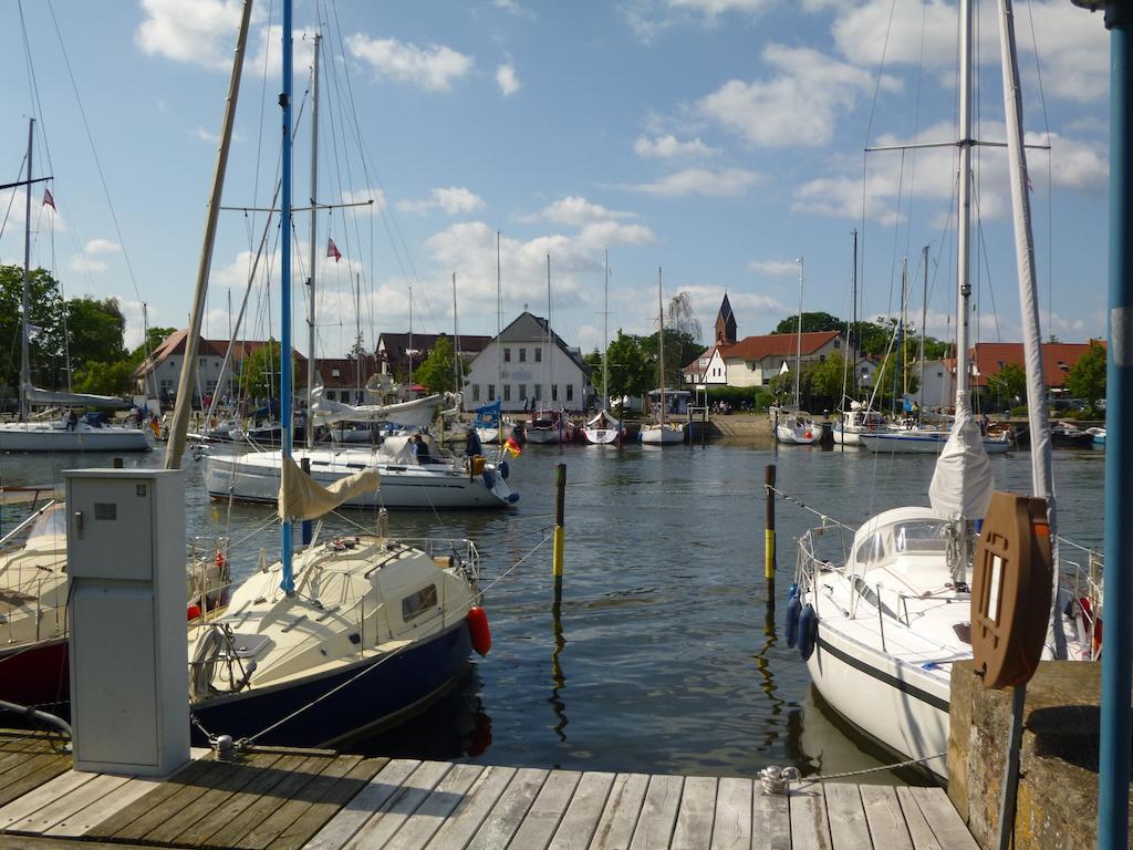 Hotel Adler Greifswald Bagian luar foto