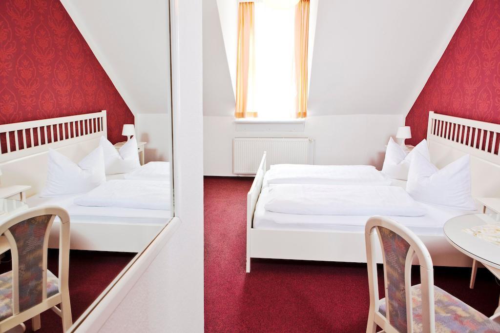 Hotel Adler Greifswald Ruang foto